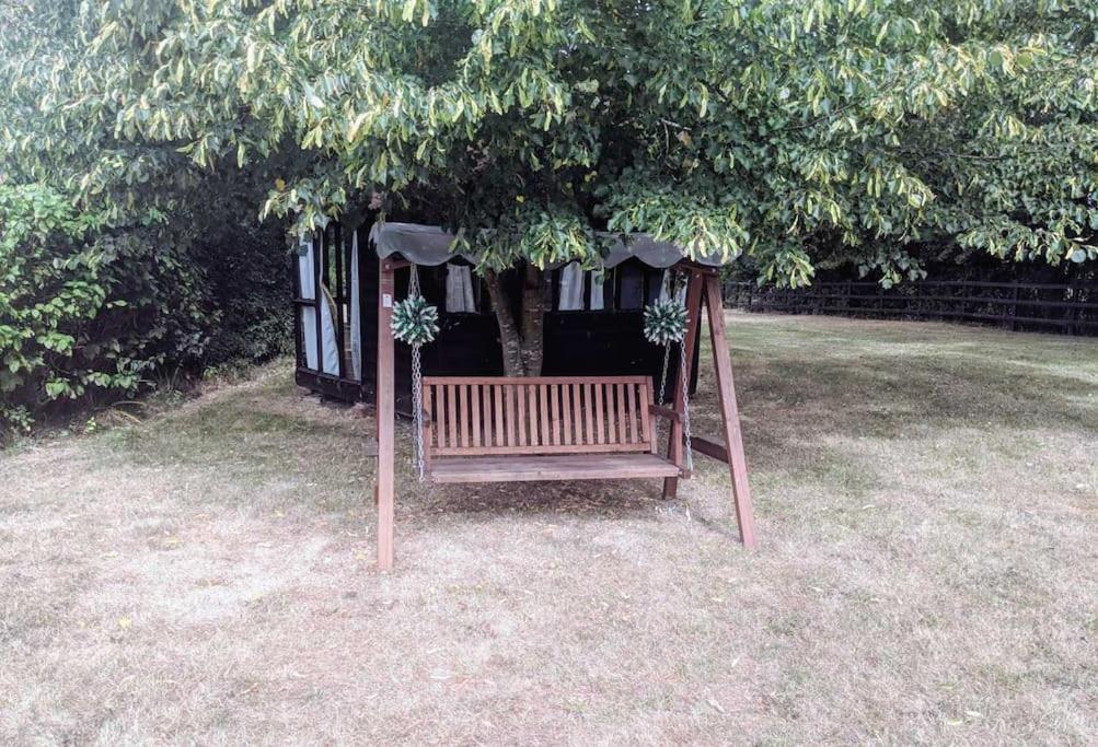 Stunning Barn Conversion Ideal For Large Families Bildeston Eksteriør billede