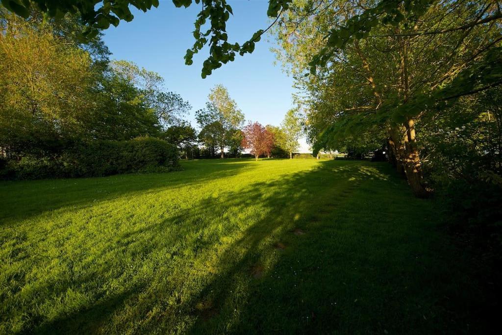 Stunning Barn Conversion Ideal For Large Families Bildeston Eksteriør billede