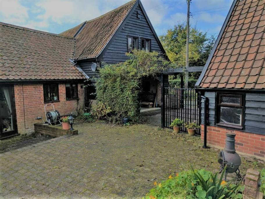 Stunning Barn Conversion Ideal For Large Families Bildeston Eksteriør billede