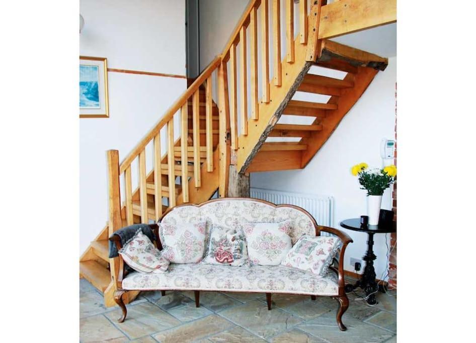 Stunning Barn Conversion Ideal For Large Families Bildeston Eksteriør billede